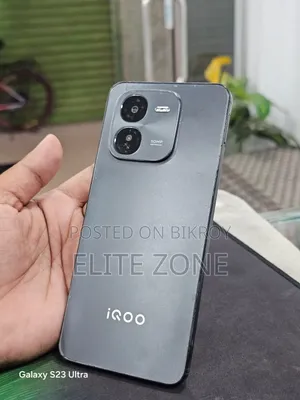 iQOO Z9x 128 GB Black