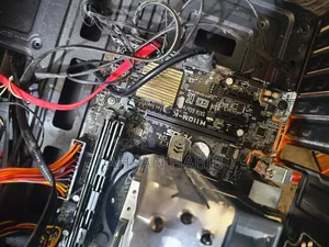 Desktop Computer Asus 8GB Intel Core i7 SSD 750GB