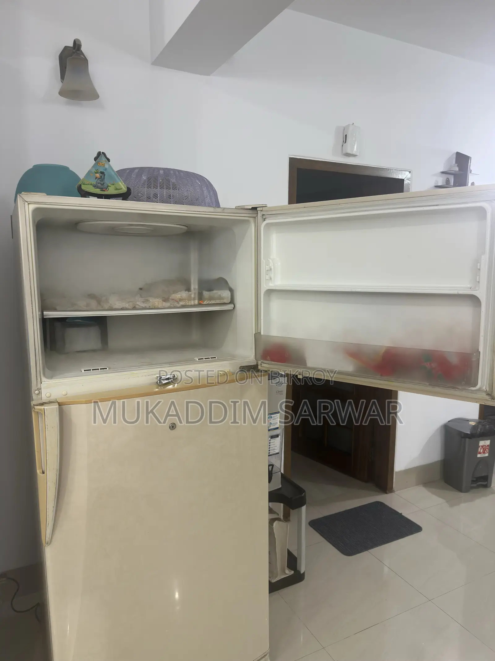 শার্প রেফ্রিজারেটর (ব্যবহৃত) বিক্রয়ের জন্য