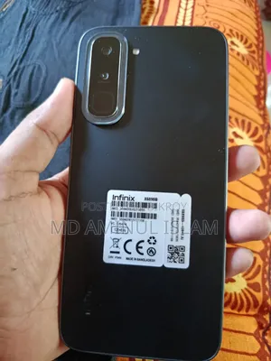ইনফিনিক্স হট ৭০ ১২৮ জিবি ব্ল্যাক
