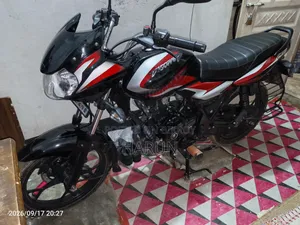 বাজাজ ডিসকভার ১১০ ২০২৫ কালো