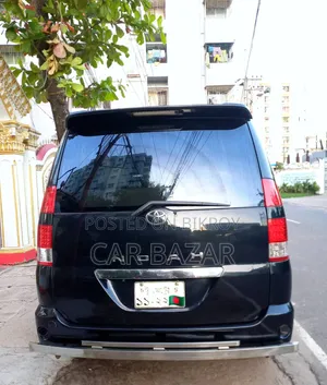 Toyota Noah 2.0 Front Wheel Drive (8 Seater) 2005 Black