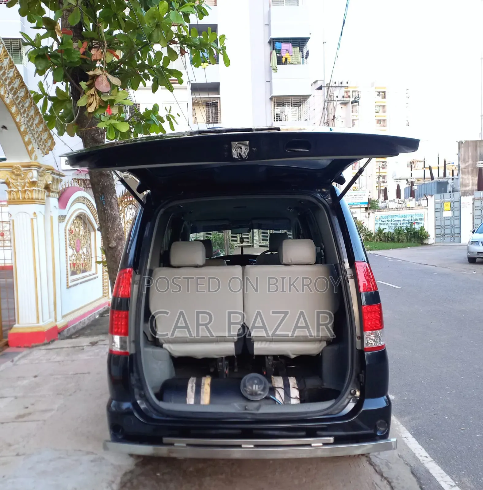 Toyota Noah 2.0 Front Wheel Drive (8 Seater) 2005 Black