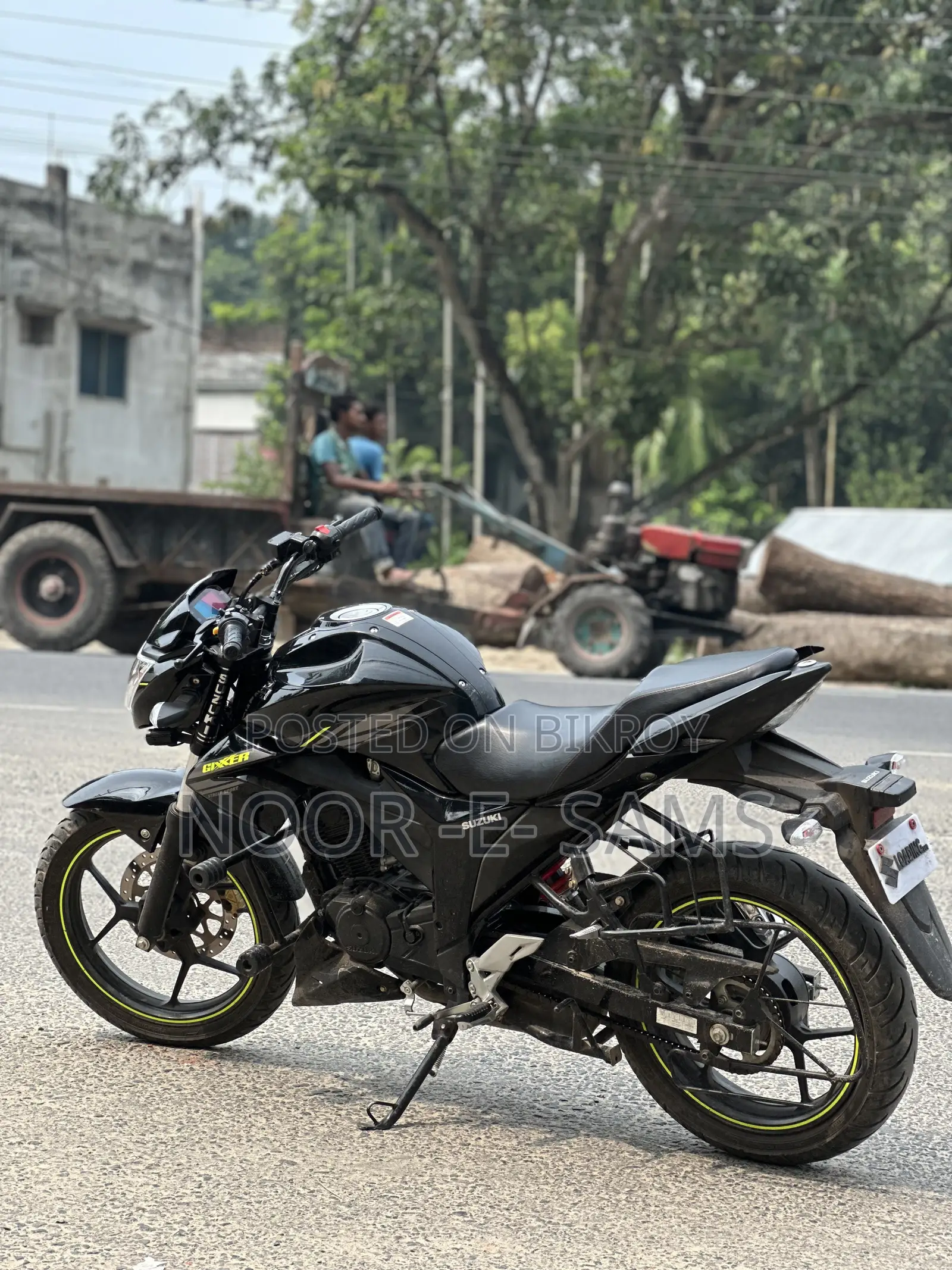 নিউ সুজুকি জিক্সার ২০২৬ কালো