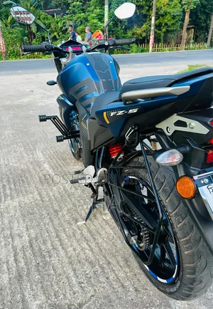 Yamaha FZS V2 2025 Blue