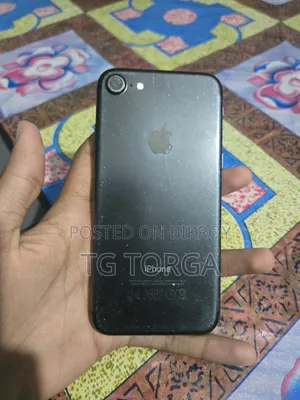 অ্যাপল আইফোন ৭ ৩২ জিবি ব্ল্যাক