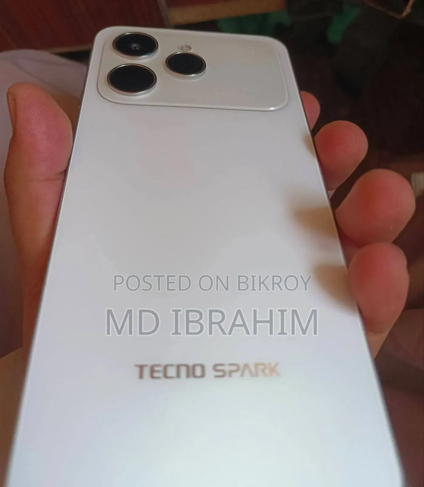 টেকনো স্পার্ক ৪০ ১২৮ জিবি হোয়াইট