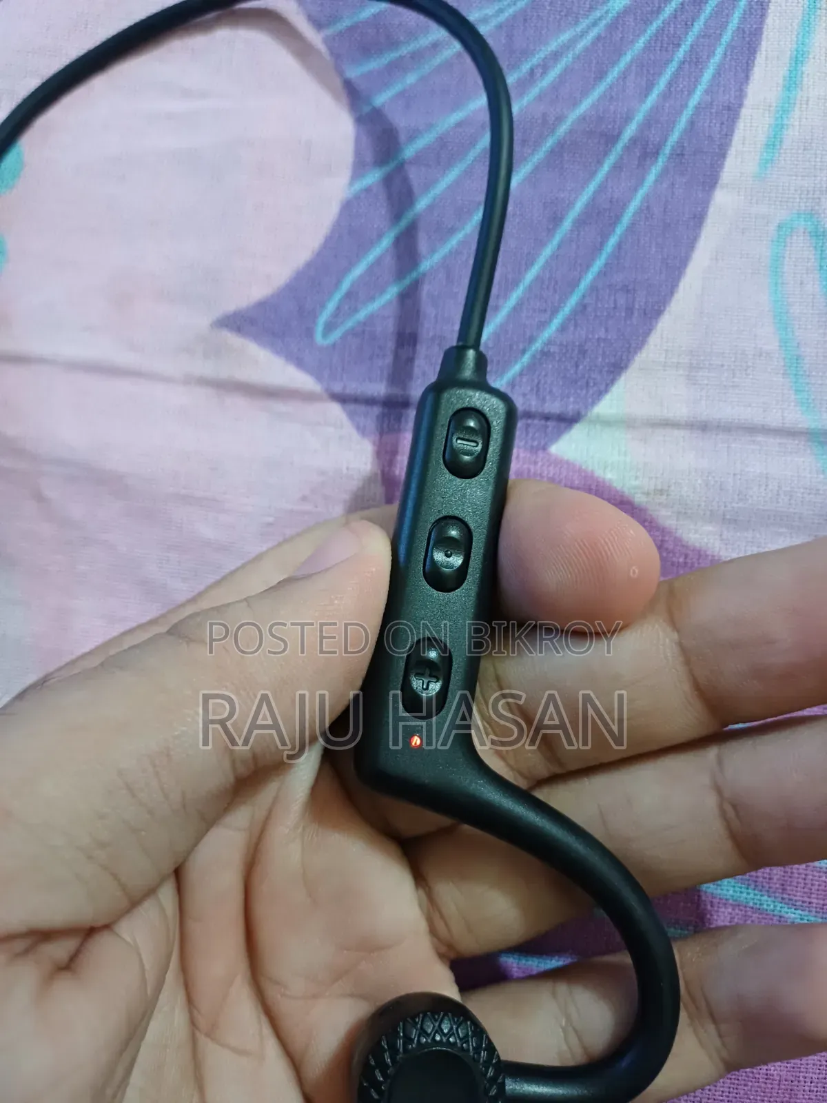 ওয়্যারলেস হেডফোন
