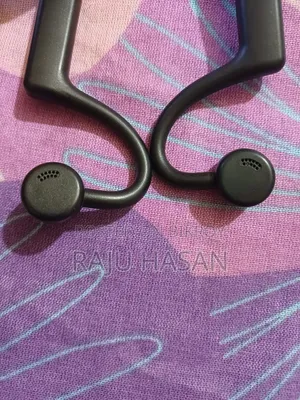 ওয়্যারলেস হেডফোন