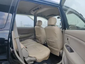 Toyota Avanza 2011 Black
