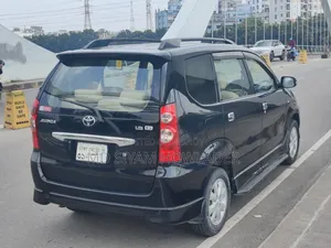 Toyota Avanza 2011 Black