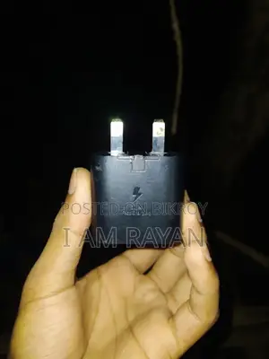 Samsang 45 Watt Adapter