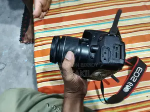 ক্যানন ৭০০ডি