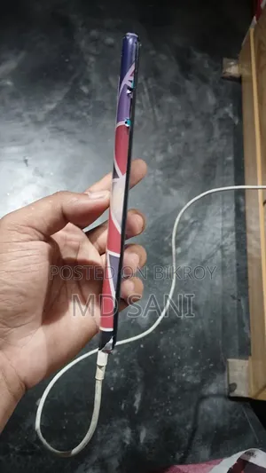 ইনফিনিক্স নোট ৮আই ১২৮ জিবি নীল