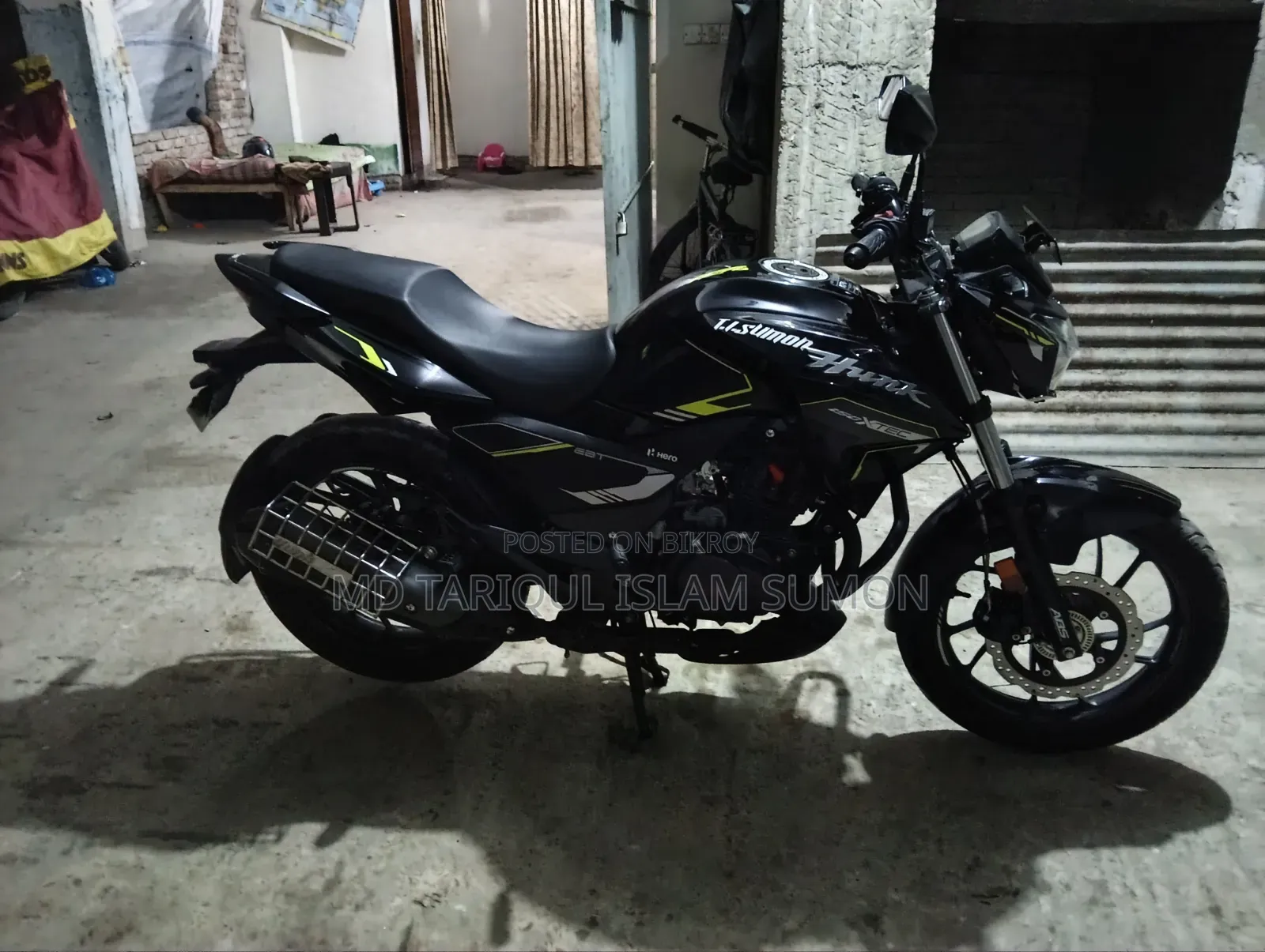 হিরো হাঙ্ক ১৫০আর এক্সটেক ২০২৬ ব্ল্যাক