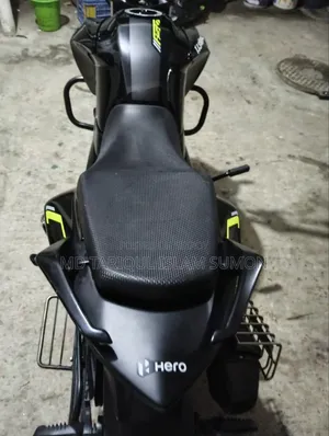 হিরো হাঙ্ক ১৫০আর এক্সটেক ২০২৬ ব্ল্যাক