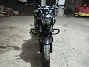 হিরো হাঙ্ক ১৫০আর এক্সটেক ২০২৬ ব্ল্যাক
