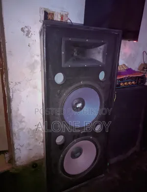 JBL 15" Speaker High 54"