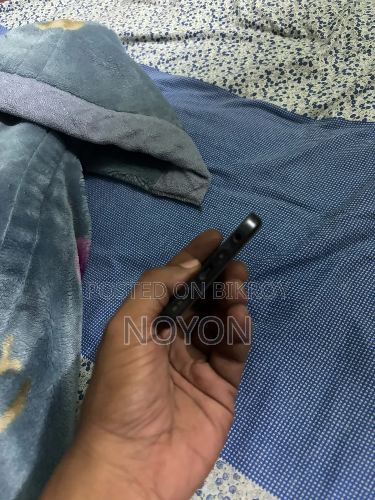 ওপ্পো এ৭৭এস ১২৮ জিবি ব্ল্যাক