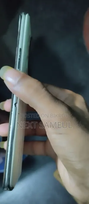 রিয়েলমি ১২ প্রো ১২৮ জিবি গোল্ড
