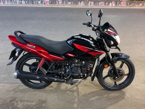 হিরো গ্ল্যামার ২০১৭ লাল