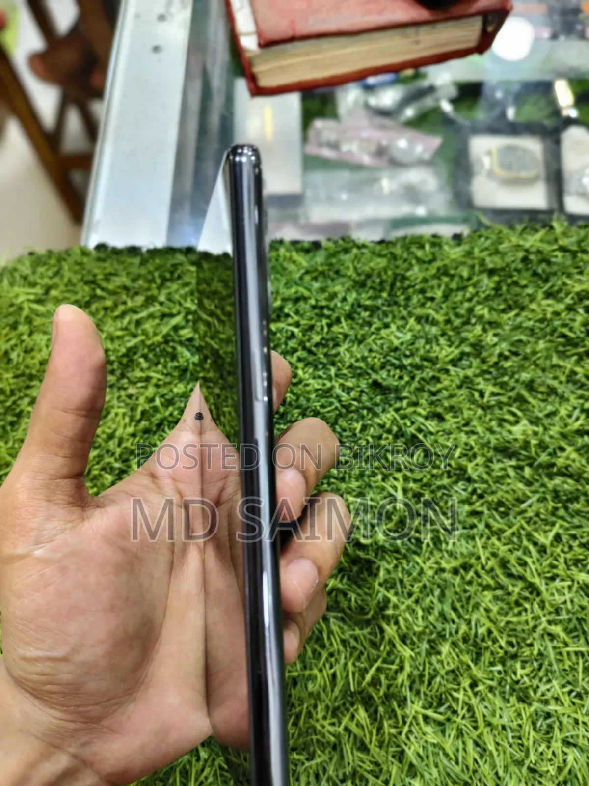 রিয়েলমি জিটি মাস্টার এডিশন ১২৮ জিবি ব্ল্যাক