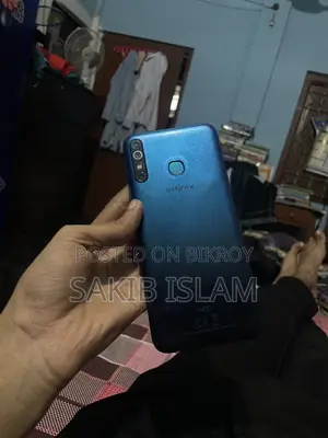 Infinix Hot 8 64 GB Blue