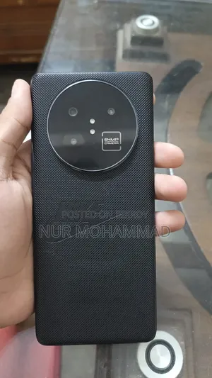 হেলিও ১০০ ২৫৬ জিবি নীল