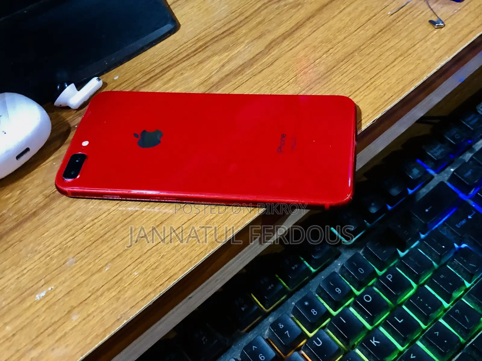 Apple iPhone 8 Plus 64 GB Red