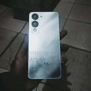Vivo Y04 64 GB White