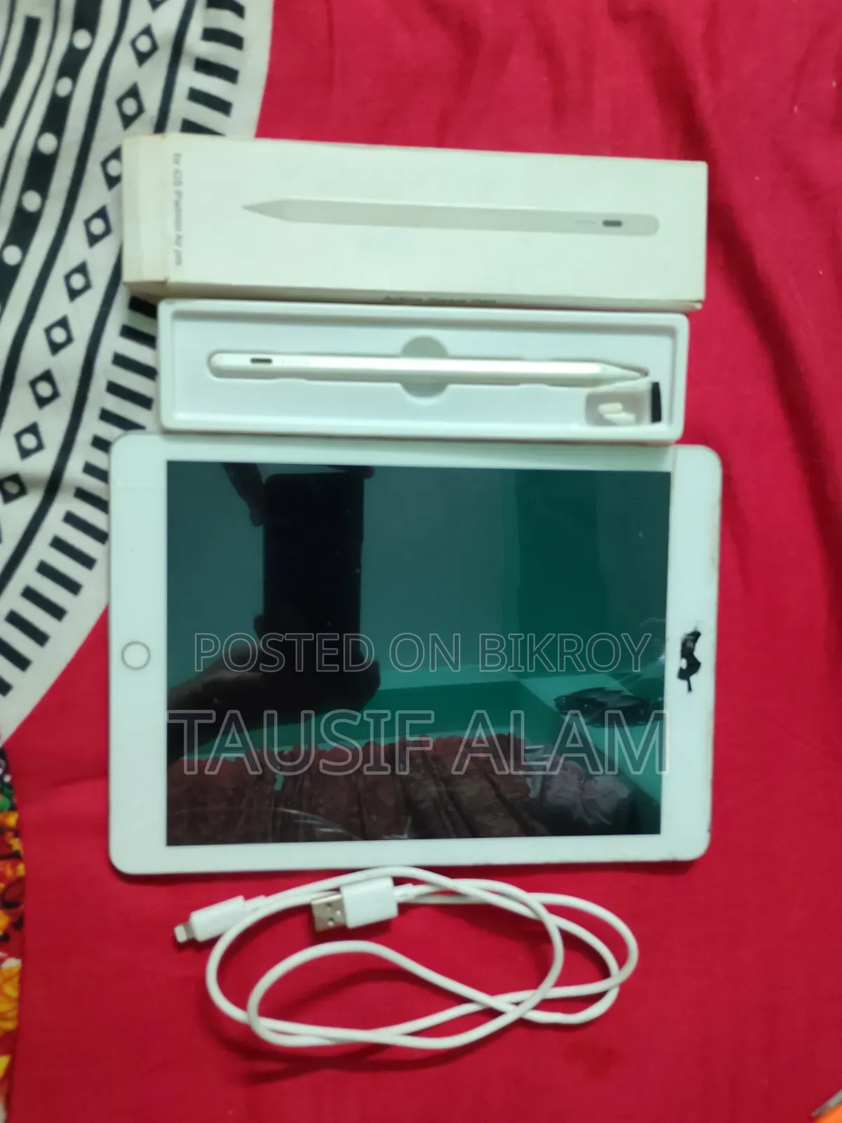 Apple iPad 9.7 128 GB Gray