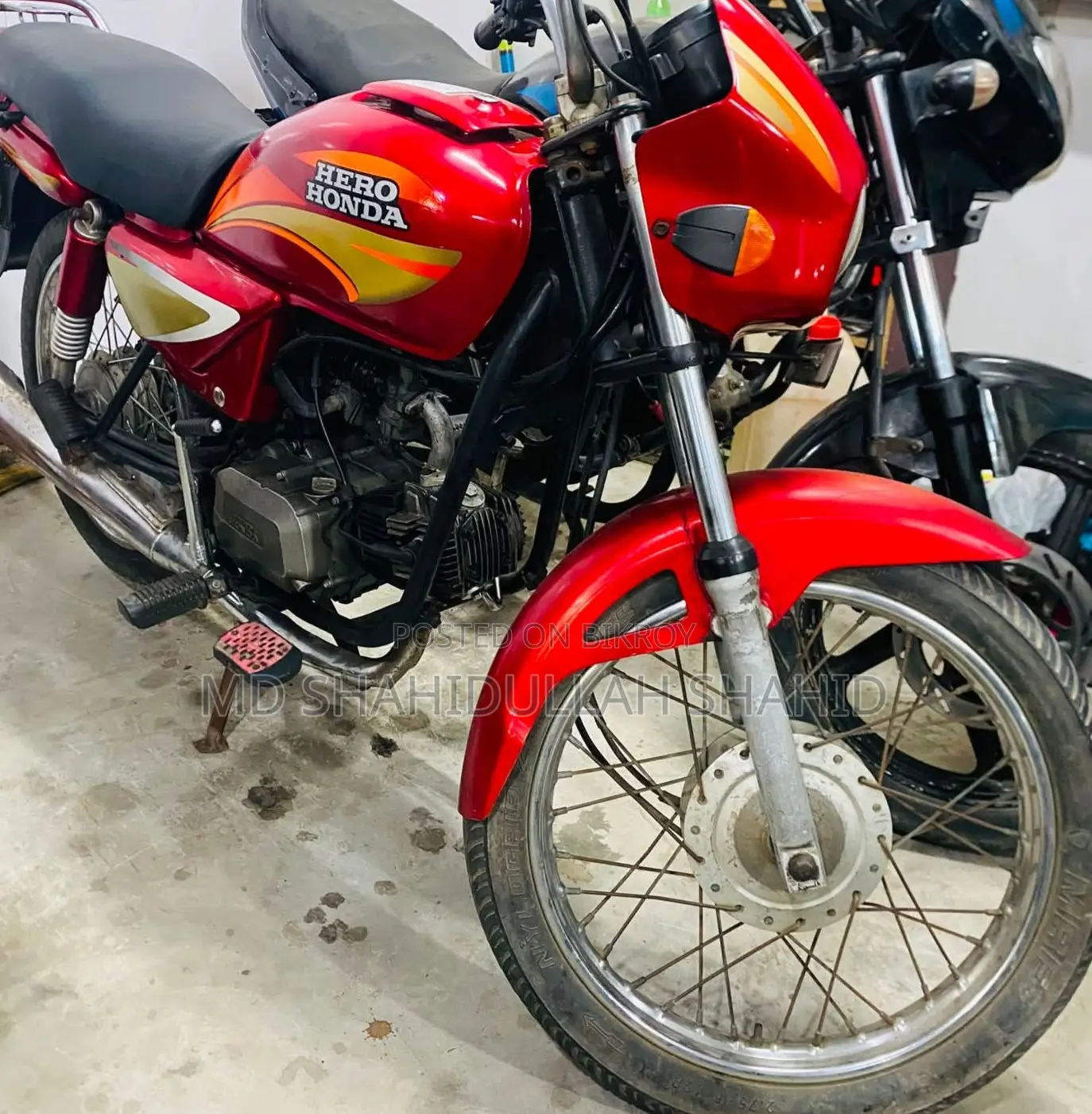 হিরো স্প্লেন্ডার প্লাস ২০১৮ লাল