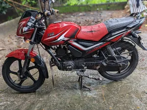টিভিএস মেট্রো প্লাস ২০২০ লাল