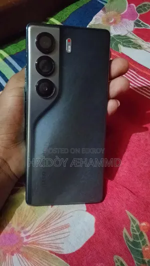 টেকনো ক্যামন ৪০ ২৫৬ জিবি সিলভার