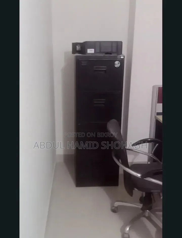 Steel Cabinet Come Wardrobe for 4 Drawer.