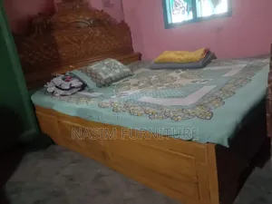 পুরাতন পালং আকাশি কাটের খাট