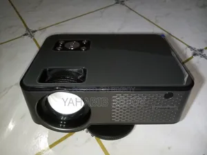 চিয়ারলাক্স সি৯ প্রজেক্টর এটিভি ব্ল্যাক কালার