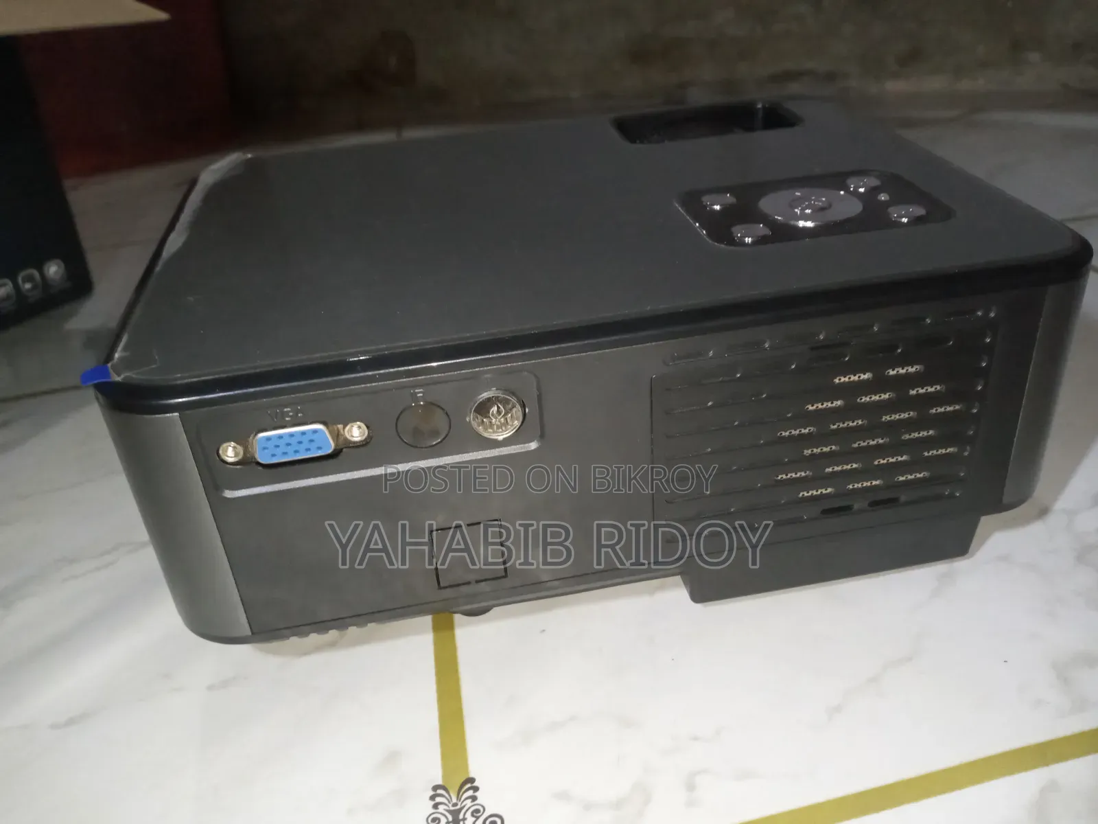 চিয়ারলাক্স সি৯ প্রজেক্টর এটিভি ব্ল্যাক কালার