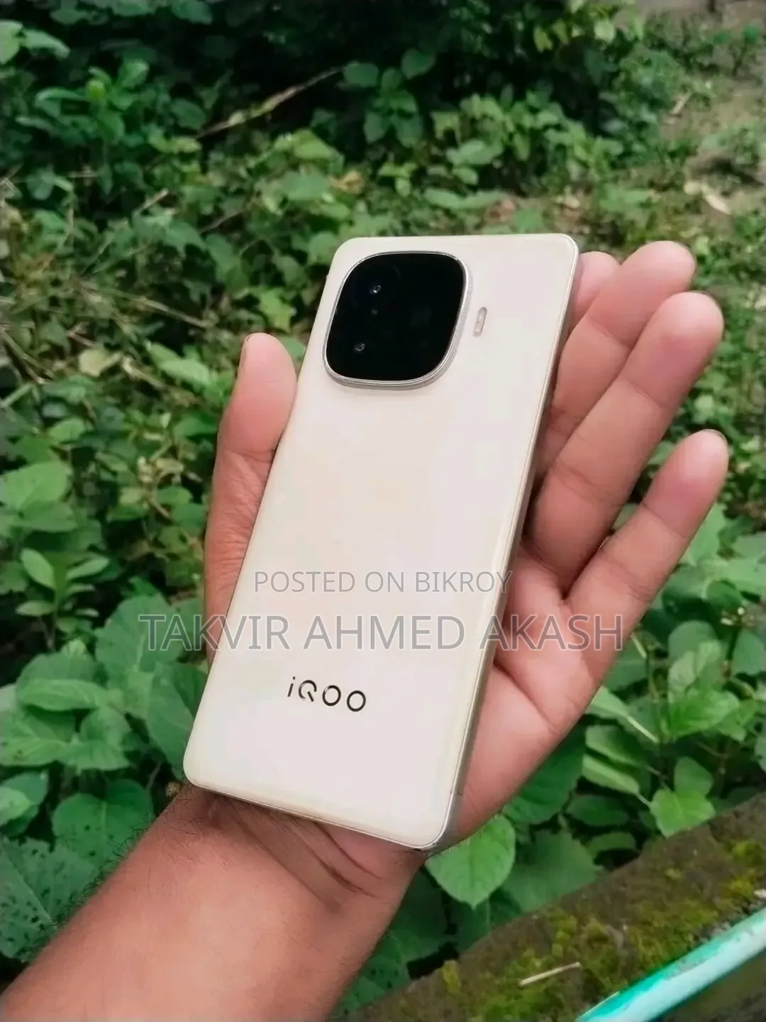 ভিভো আইকিউও জেড৯ টার্বো এনডুরেন্স ২৫৬ জিবি হোয়াইট