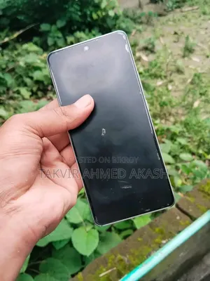 ভিভো আইকিউও জেড৯ টার্বো এনডুরেন্স ২৫৬ জিবি হোয়াইট