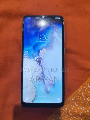 Samsung Galaxy A70 128 GB White