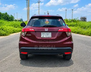 Honda Vezel 2015 Maroon