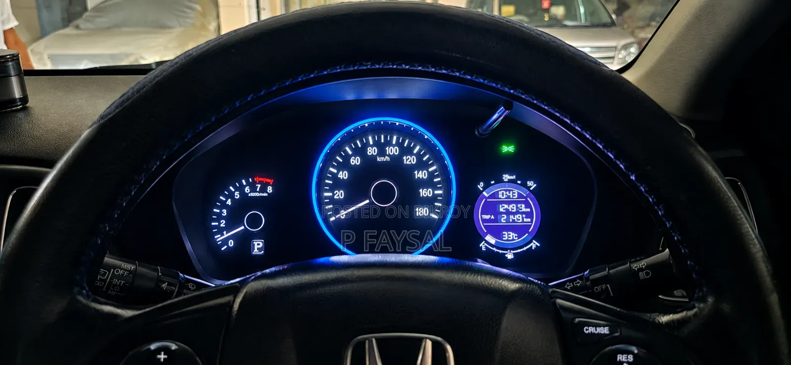 Honda Vezel 2015 Maroon