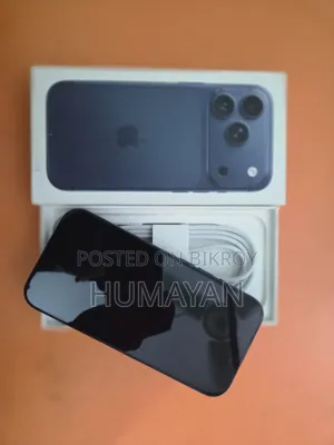 অ্যাপল আইফোন ১৭ প্রো ২৫৬ জিবি নীল