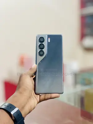 টেকনো ক্যামন ৪০ ২৫৬ জিবি কালো