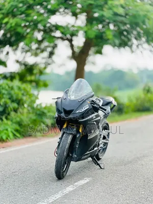 ইয়ামাহা আর১৫ ভি৩ ২০২১ ব্ল্যাক