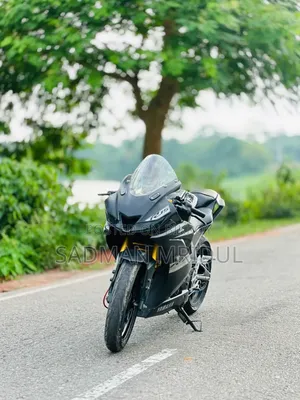 ইয়ামাহা আর১৫ ভি৩ ২০২১ ব্ল্যাক