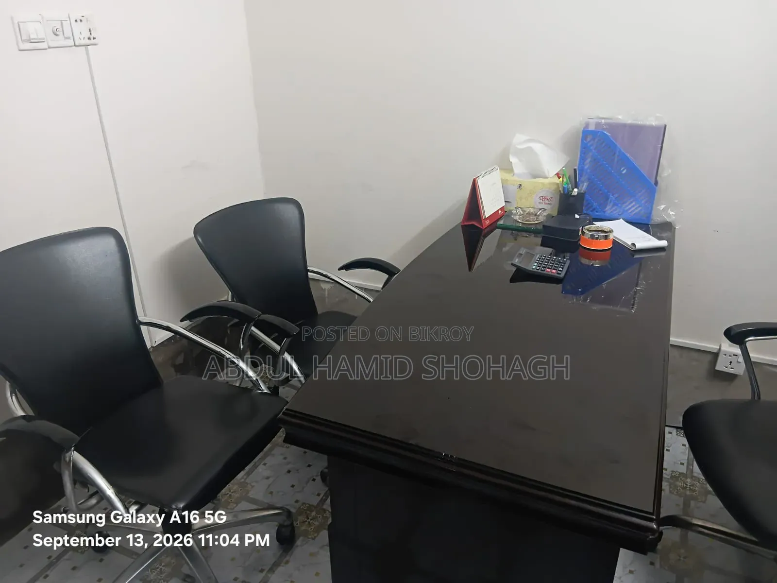 CEO Room Setup_VIP Table With Glass & Big CEO Chair * Clients Chair