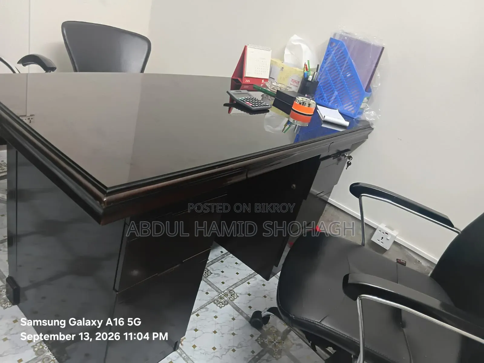 CEO Room Setup_VIP Table With Glass & Big CEO Chair * Clients Chair