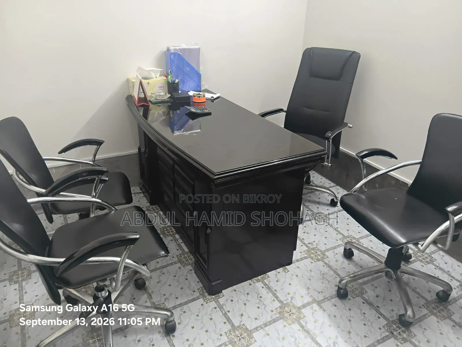 CEO Room Setup_VIP Table With Glass & Big CEO Chair * Clients Chair